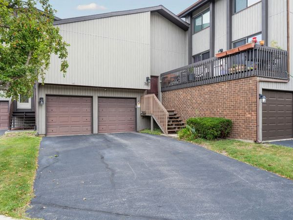 780 Golfview Drive , Roselle, IL 60172