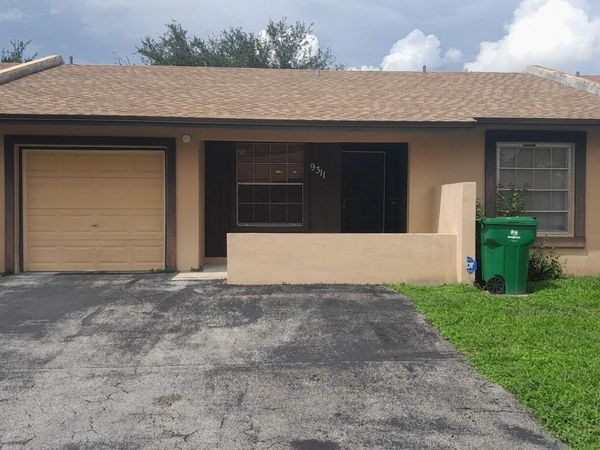 9311 E HEATHER Lane, Miramar, FL 33025