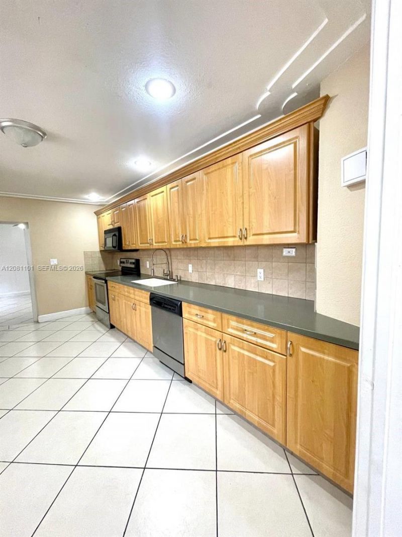 62 W 44th St, Hialeah, FL 33012 Photo
