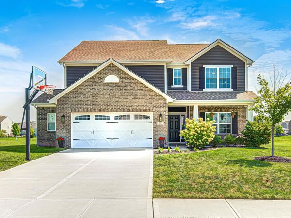 2353 Prophetstown Road , Avon, IN 46123