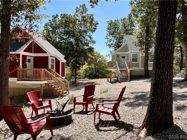 9 Bent Road , Eldon, MO 65072