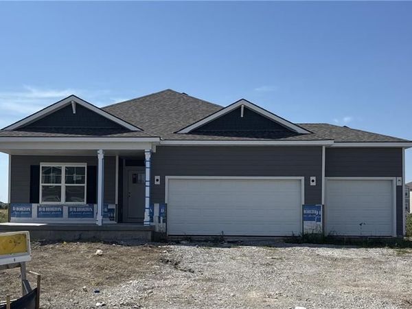 17806 Green Road, Gardner, KS 66030