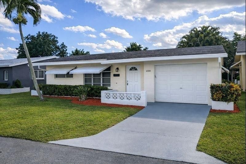 4906 NW 53rd Court, Tamarac, FL 33319 Main Photo