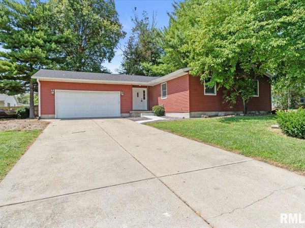 108 N ROSE Drive, Auburn, IL 62615