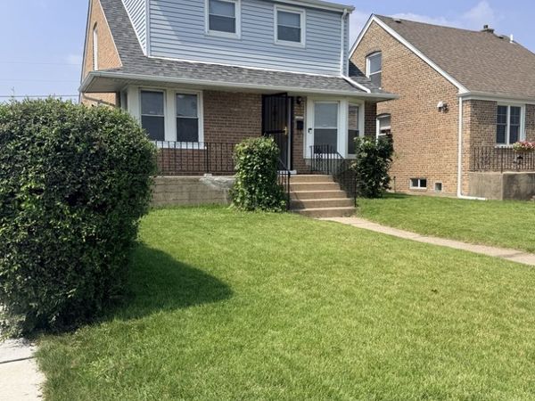 11056 S State Line Road , Chicago, IL 60617