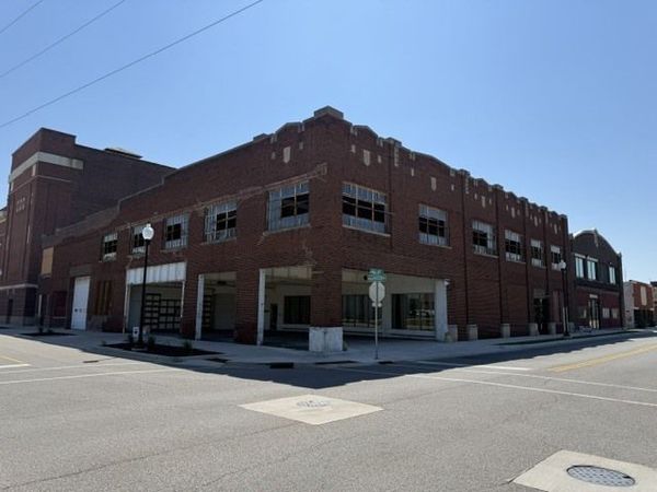 147 N Walnut Street , Danville, IL 61832