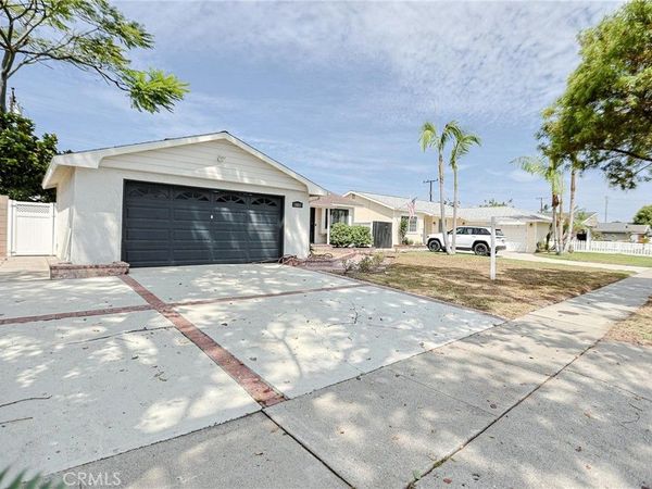 15611 Toway, Huntington Beach, CA 92647