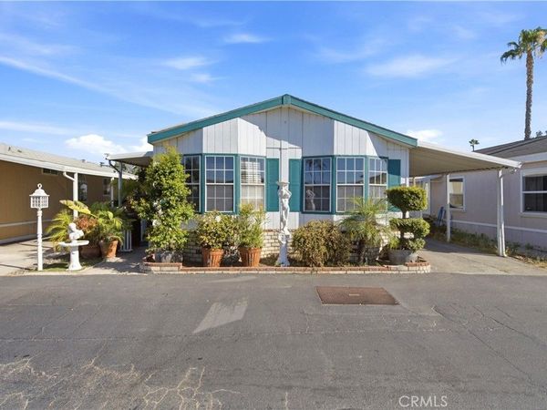 1925 E La Veta Avenue, Unit 49, Orange, CA 92866