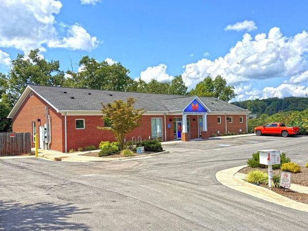 829 Davis ST , Blacksburg, VA 24060