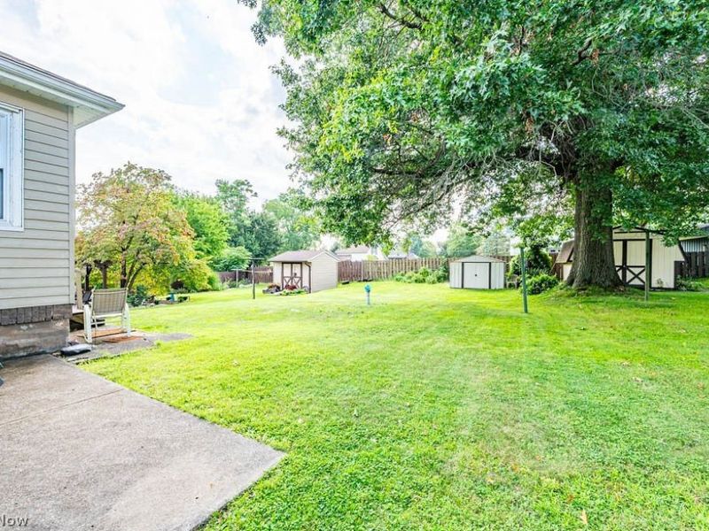 676 S Stateline Road, Masury, OH 44438 Photo 18