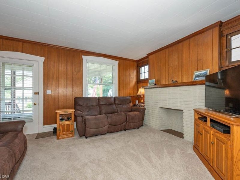 676 S Stateline Road, Masury, OH 44438 Photo 2