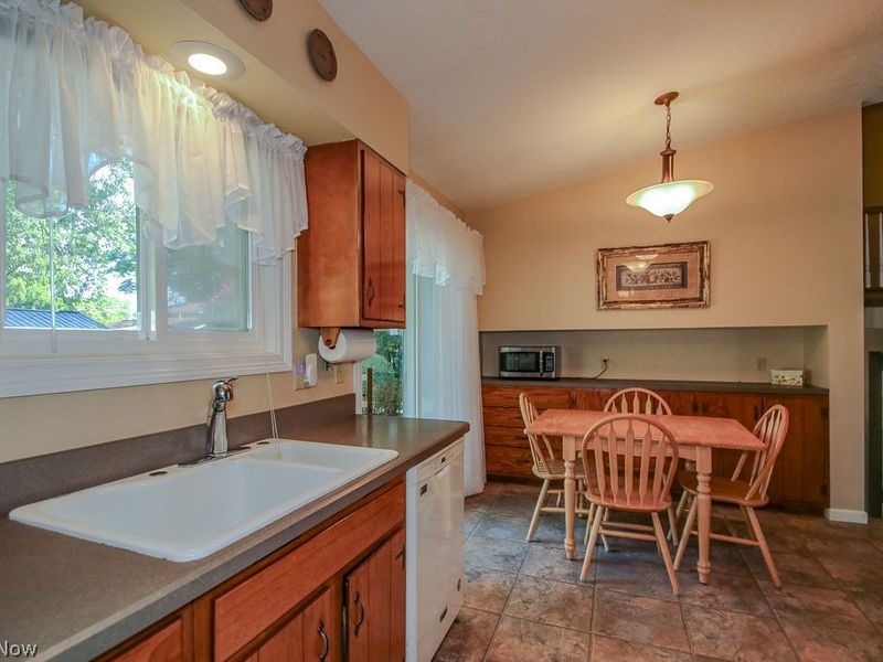 5535 Reef Road, Mentor on the Lake, OH 44060 Photo 14
