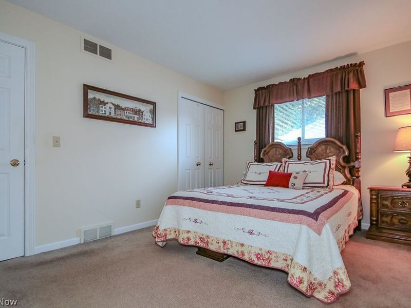 5535 Reef Road, Mentor on the Lake, OH 44060 Photo 22
