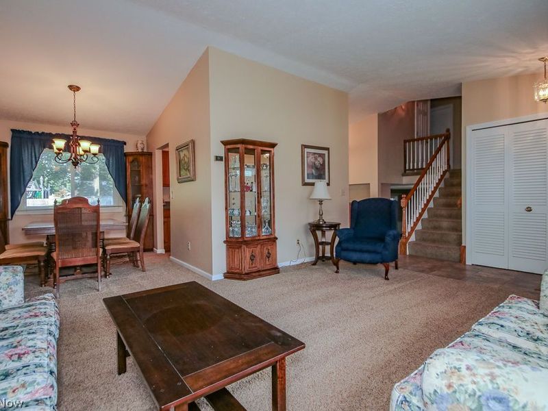 5535 Reef Road, Mentor on the Lake, OH 44060 Photo 6