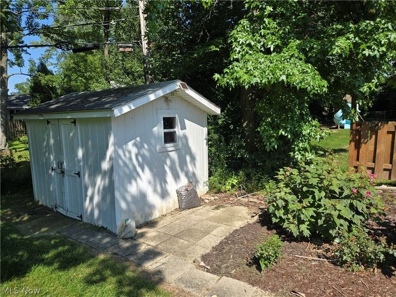 5411 Harleston Drive, Lyndhurst, OH 44124 Photo 6
