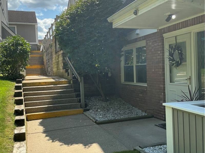 231 Portage Lakes Drive, Unit F, Coventry, OH 44319 Photo 3
