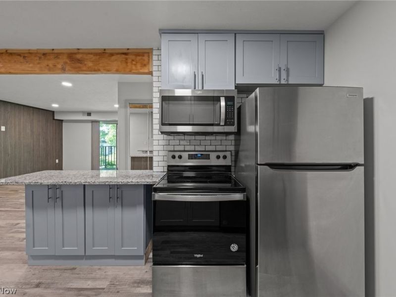 8455 N Akins Road, Unit 201, North Royalton, OH 44133 Photo 11