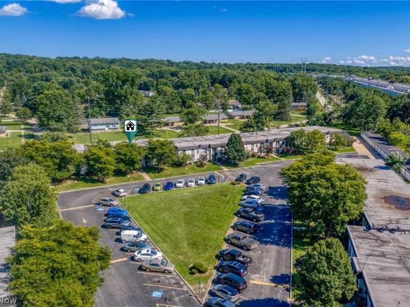 8455 N Akins Road, Unit 201, North Royalton, OH 44133 Photo 23