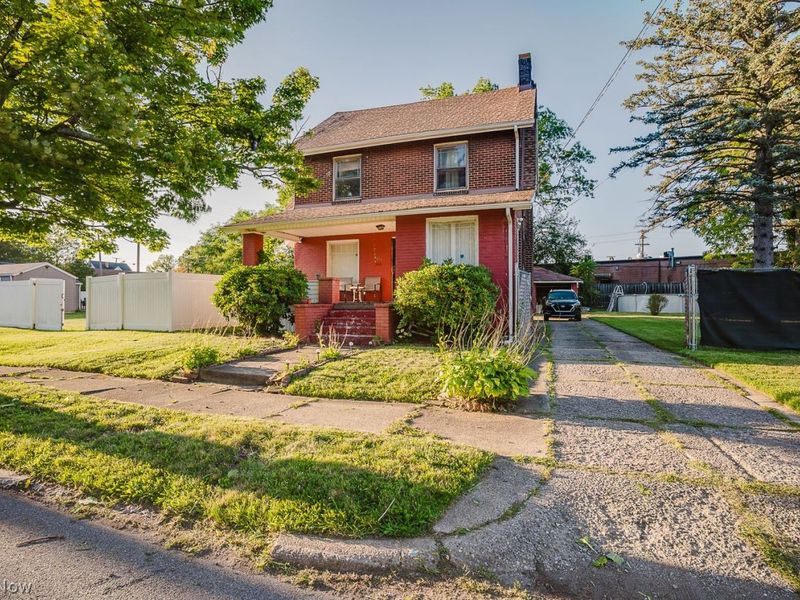 836 Alameda Avenue, Youngstown, OH 44510 Photo 2