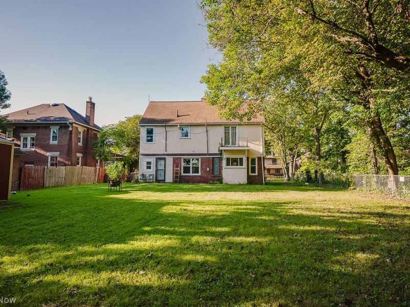 425 Fairgreen Avenue, Youngstown, OH 44504 Photo 6