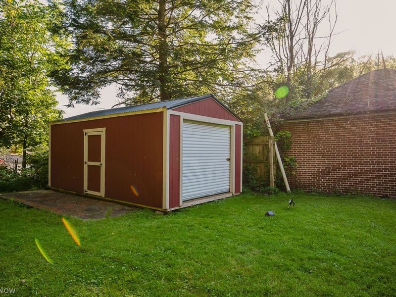 425 Fairgreen Avenue, Youngstown, OH 44504 Photo 8