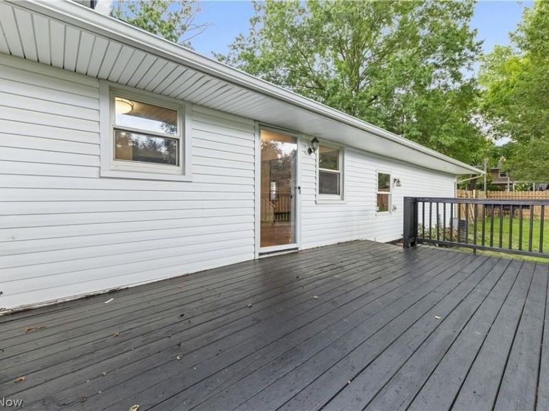 8308 Fairhill Drive NE, Warren, OH 44484 Photo 26