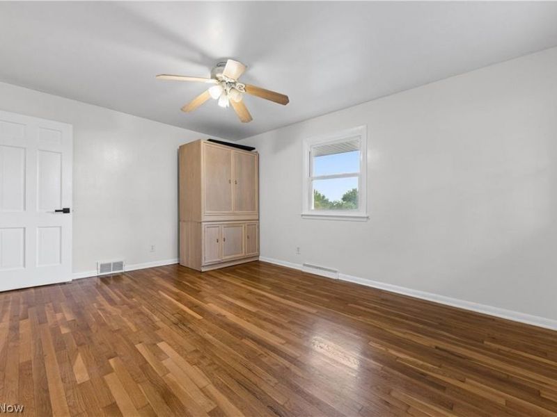 8308 Fairhill Drive NE, Warren, OH 44484 Photo 33