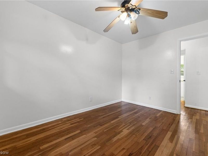 8308 Fairhill Drive NE, Warren, OH 44484 Photo 35