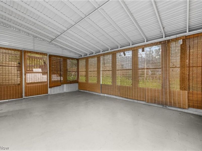 8308 Fairhill Drive NE, Warren, OH 44484 Photo 41