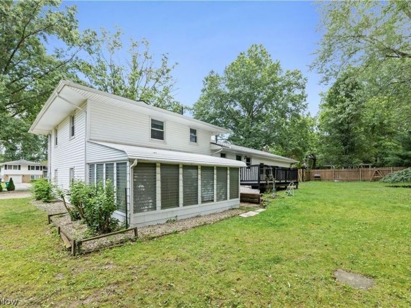 8308 Fairhill Drive NE, Warren, OH 44484 Photo 48
