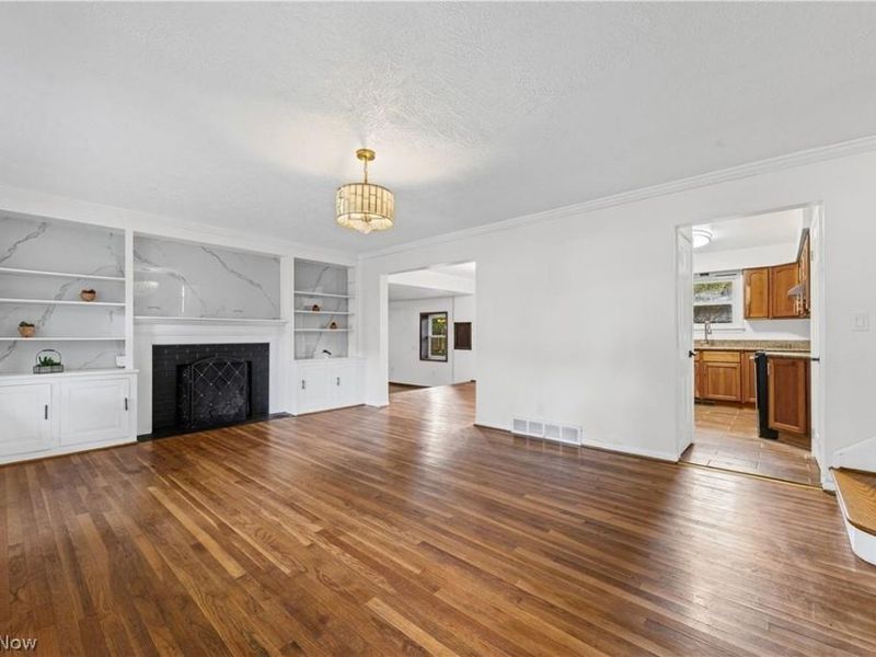 8308 Fairhill Drive NE, Warren, OH 44484 Photo 8