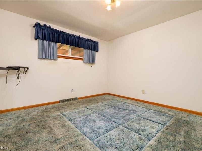 225 Harrison Avenue, Cadiz, OH 43907 Photo 18