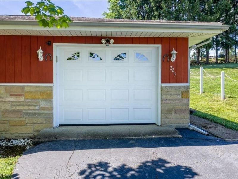 225 Harrison Avenue, Cadiz, OH 43907 Photo 5