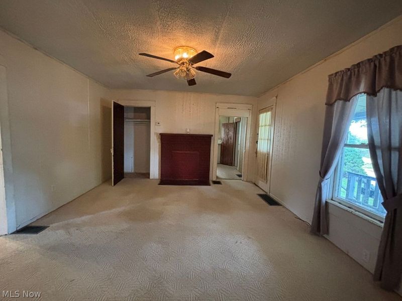 209 Harrison Avenue, Cadiz, OH 43907 Photo 6