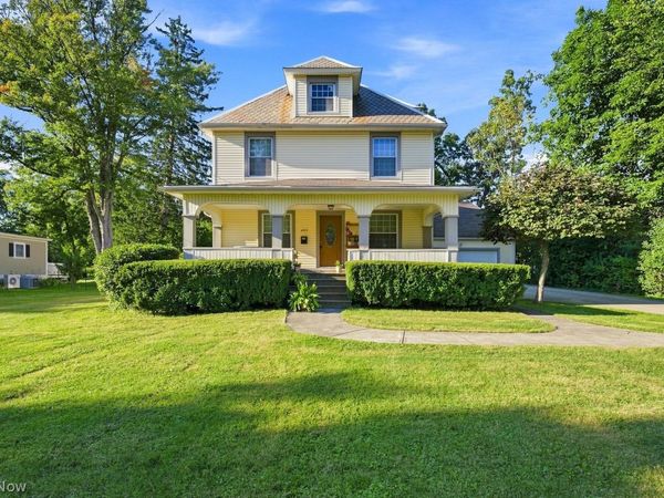 408 E College Street , Oberlin, OH 44074