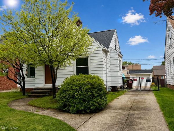 8024 Southington Drive , Cleveland, OH 44129
