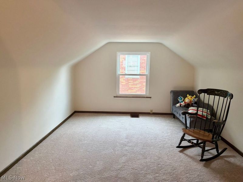 8024 Southington Drive, Cleveland, OH 44129 Photo 12