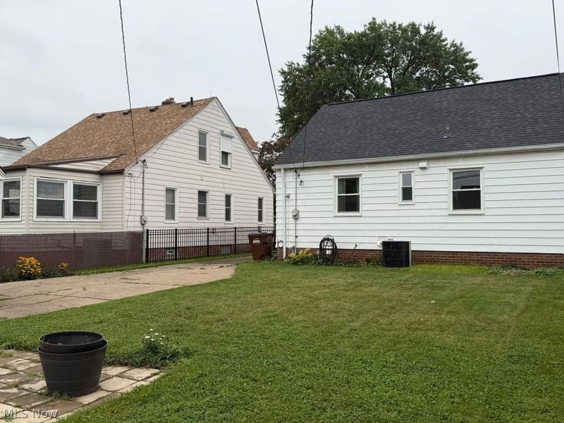 8024 Southington Drive, Cleveland, OH 44129 Photo 18