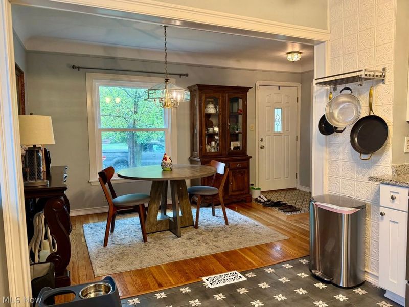 8024 Southington Drive, Cleveland, OH 44129 Photo 6