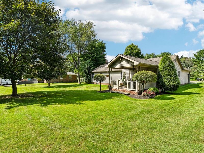 7174 Lake O Springs Avenue NW, North Canton, OH 44720 Photo 32