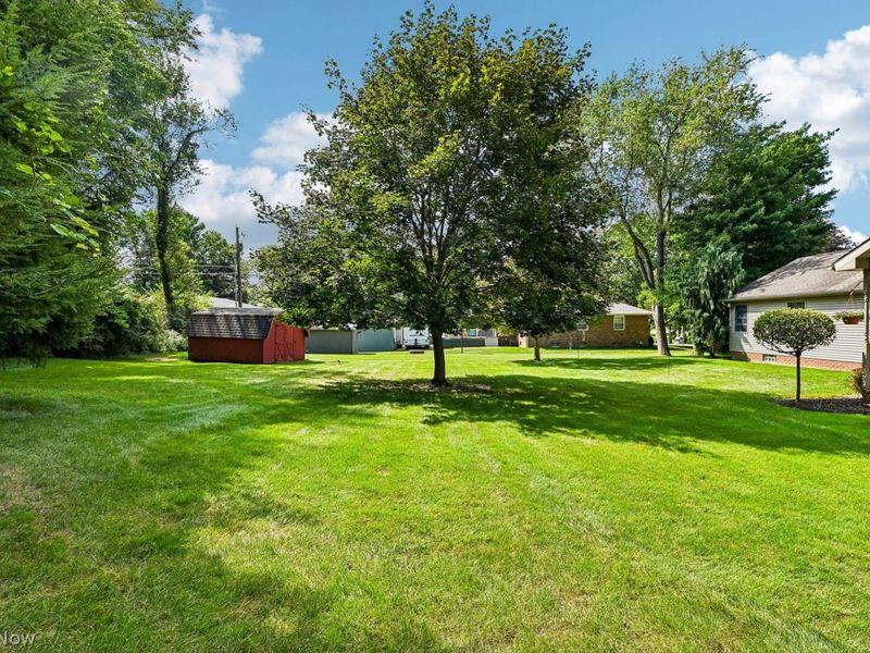 7174 Lake O Springs Avenue NW, North Canton, OH 44720 Photo 34