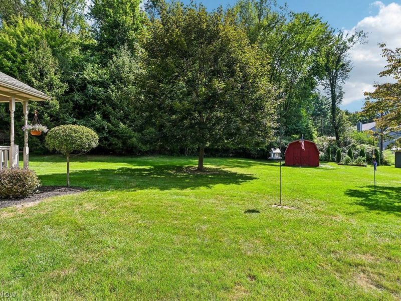 7174 Lake O Springs Avenue NW, North Canton, OH 44720 Photo 39