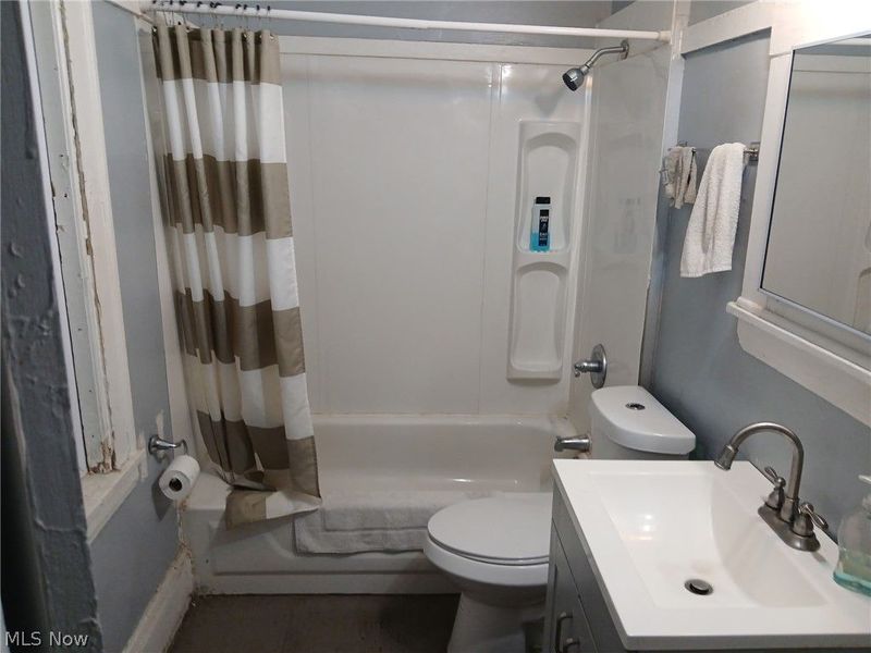 14306 Kinsman Road, Cleveland, OH 44120 Photo 28