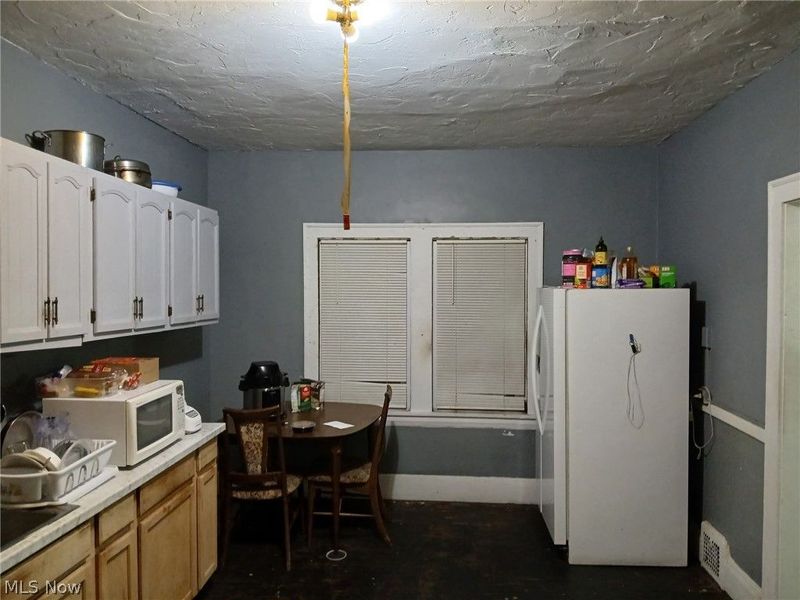 14306 Kinsman Road, Cleveland, OH 44120 Photo 31