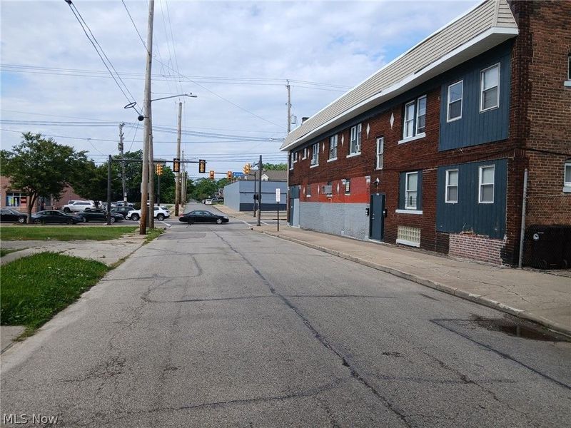 14306 Kinsman Road, Cleveland, OH 44120 Photo 4