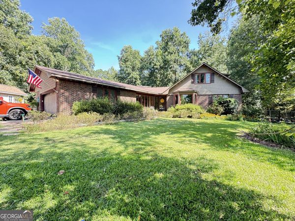 1027 1st Ave Avenue, Centre, AL 35960
