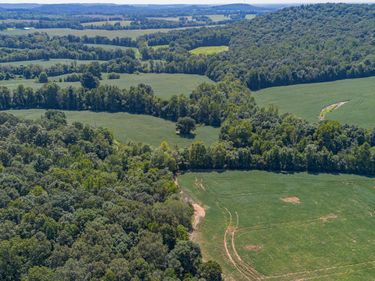000 Cecil Croft Road, Salem, KY 42078