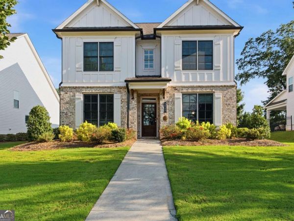 3241 Rockbridge Road, Avondale Estates, GA 30002