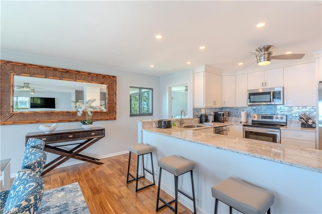 205 Bayview Ave , Fort Myers Beach, FL 33931 Photo