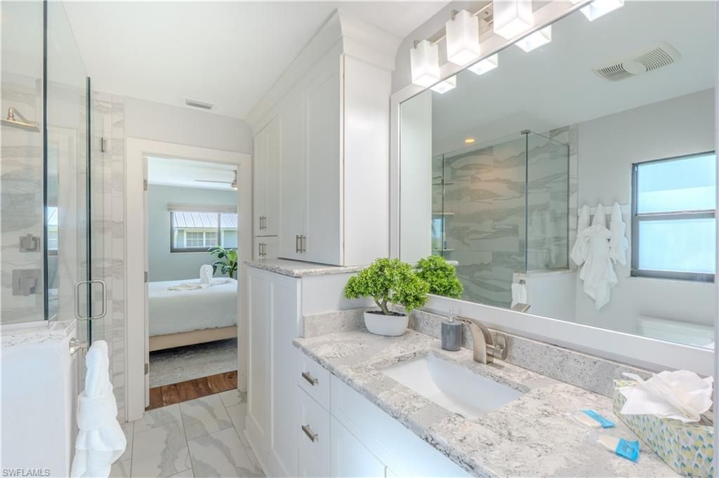 205 Bayview Ave , Fort Myers Beach, FL 33931 Photo
